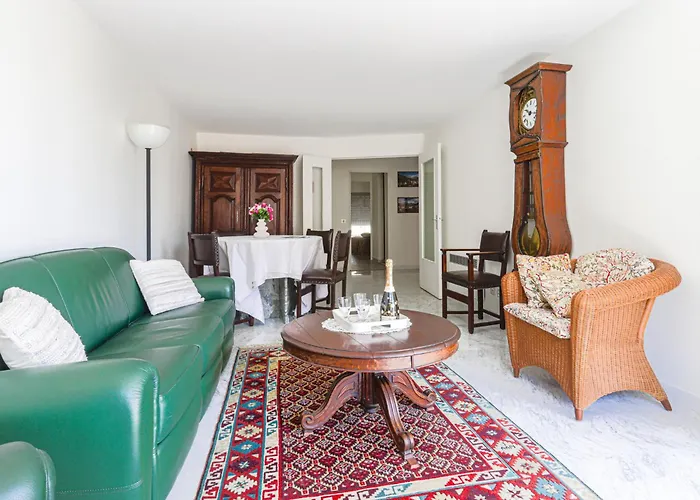 L'antonia By Interhome شقة